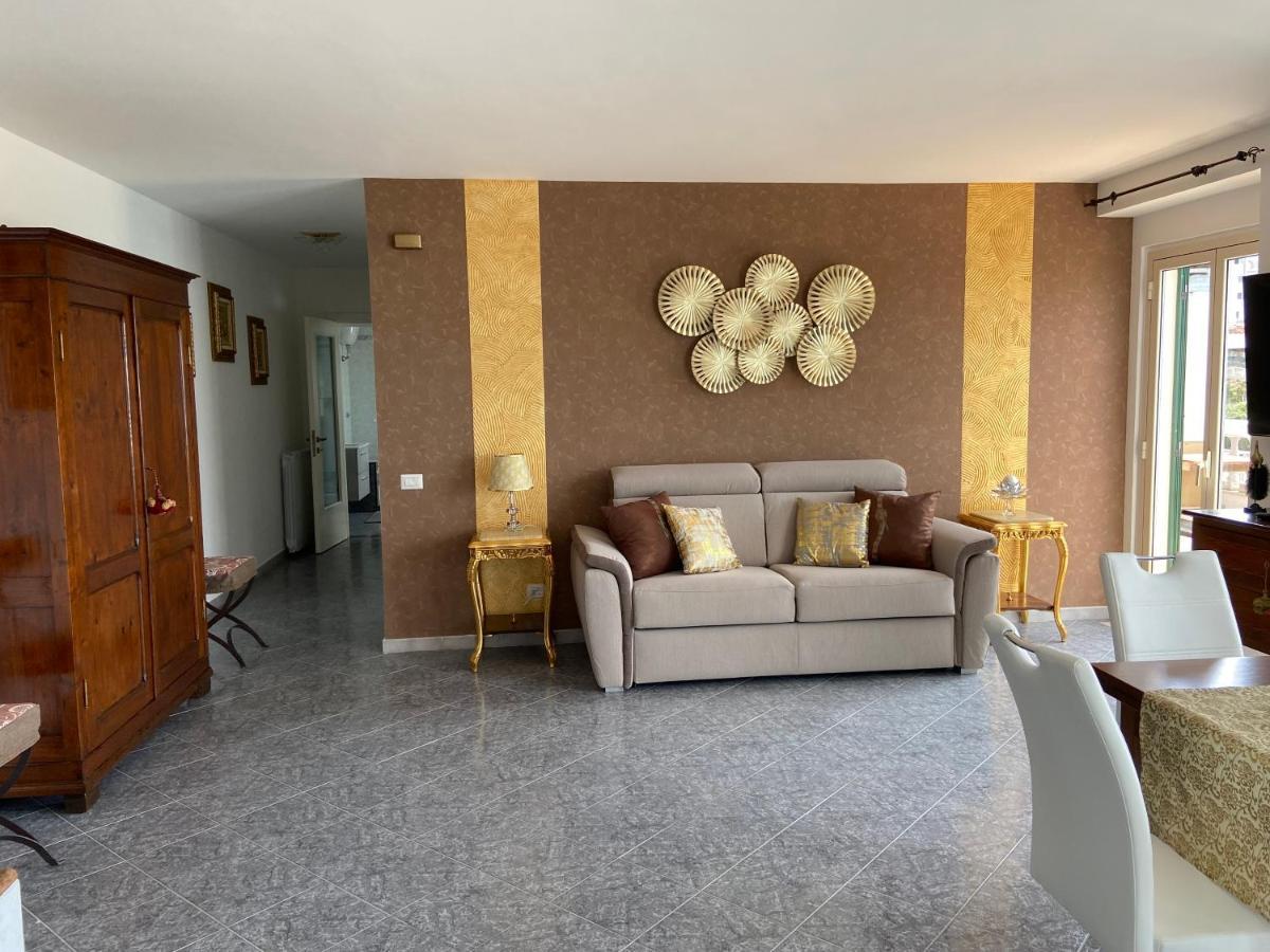Sunderville Superior Apartment